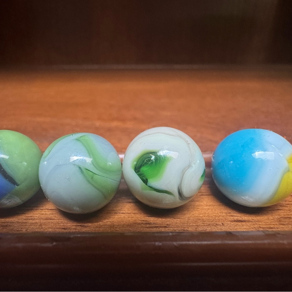 Small lot of vintage marbles - Picture 2 of 2